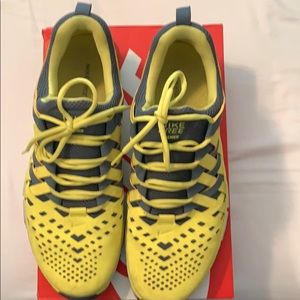 Nike Fingertrap Shoes